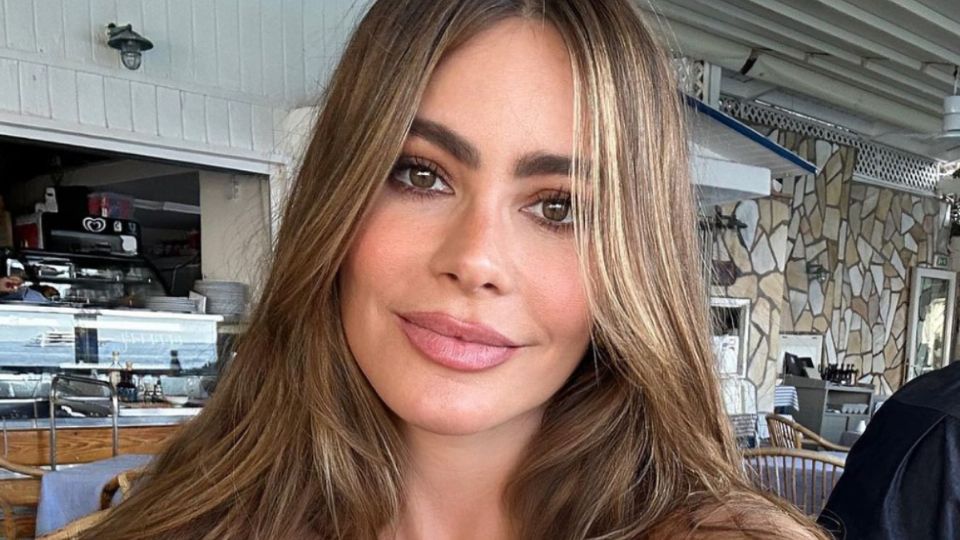 SOFÍA VERGARA | La actriz de 51 años ha sorprendido a todos con el espectacular outfit que resaltó su belleza natural.