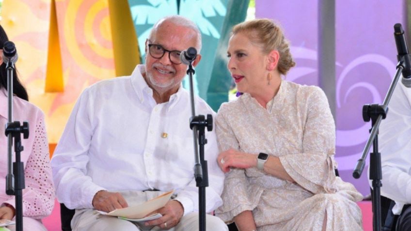 Miguel Ángel Navarro y Beatriz Gutiérrez Muller encabezan “Fandango por la Lectura” en el Pueblo Mágico de Sayulita