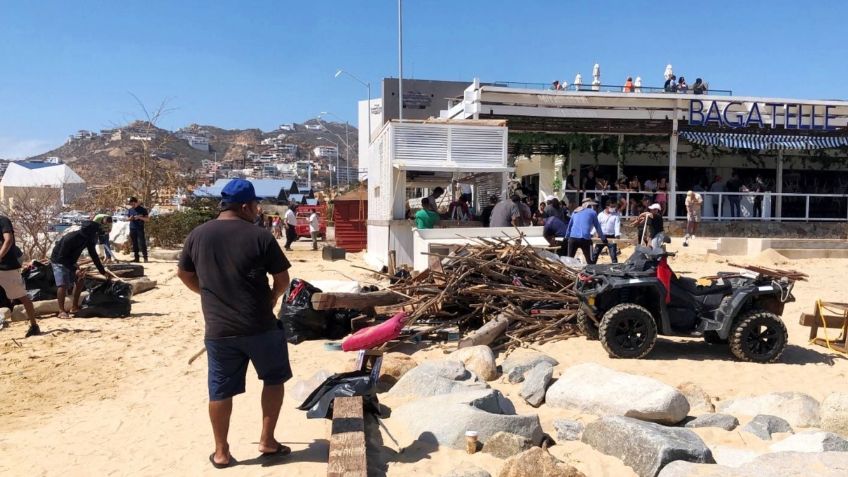 Cierran playas de Los Cabos por afectaciones tras paso del huracán "Norma"