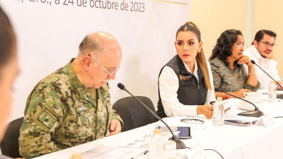 La gobernadora de Guerrero, Evelyn Salgado asegura que los servicios en Acapulco se están restableciendo paulatinamente tras el paso de 'Otis'.