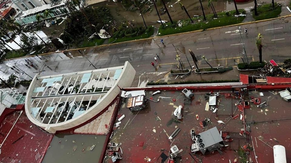 SECTUR incia plan para que vuelva la vida turística a Acapulco después del paso del huracán 'Otis'