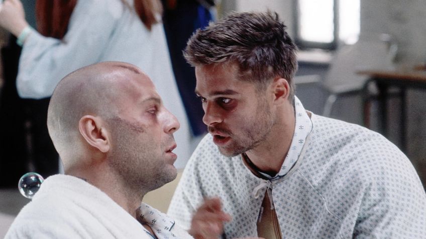 Bruce Willis y Brad Pitt como nunca los has visto: este thriller de ciencia ficción te sorprenderá; está en HBO Max