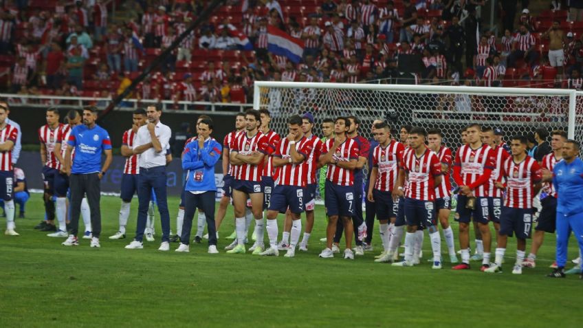 Chivas: Alex Vega, Chicote Calderón y Raúl Martínez fueron separados del equipo