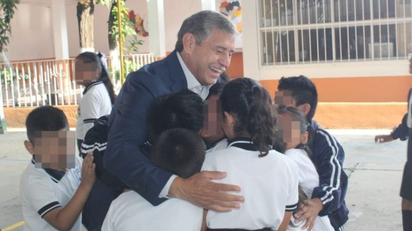 José Luis Urióstegui brinda apoyo a estudiantes de Cuernavaca