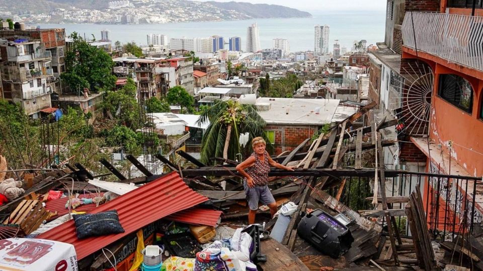 Damnificados de Acapulco recibirán apoyos económicos por el Gobierno Federal.