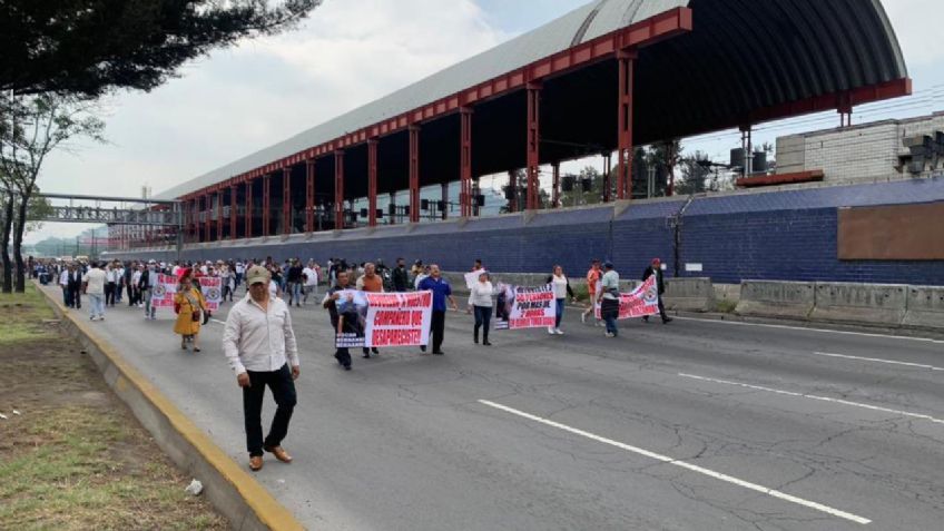 Transportistas vuelven a bloquear Zaragoza, amagan con ir hacia el AICM y tomar Circuito Interior