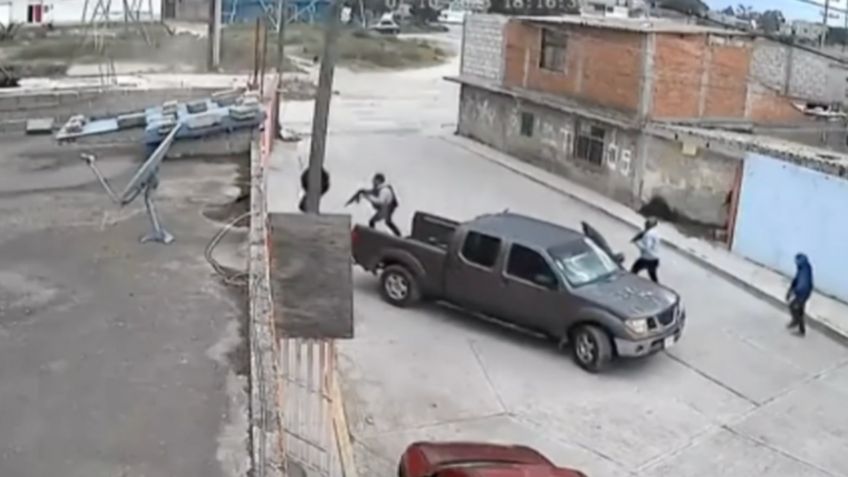 VIDEO: captan el momento en que un grupo armado secuestra a hombre en Tepeapulco, Hidalgo