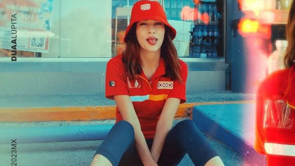 La bella y popular cajera del Oxxo volvió a dar de que hablar, esta vez por su atuendo girly ideal para el otoño 2023