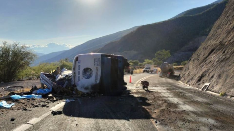 La fatal volcadura sucedió las primeras horas de este viernes 6 de octubre.