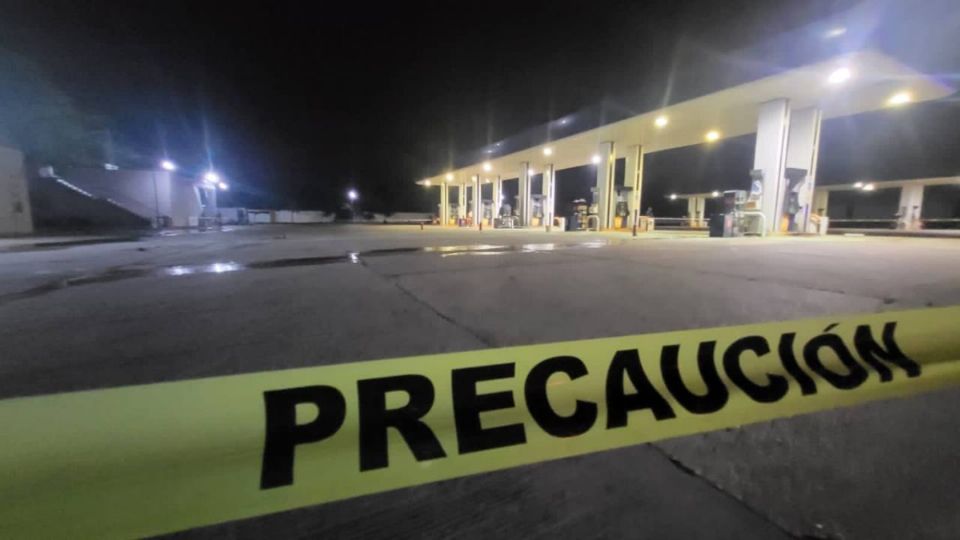 Criminales incendiaron una gasolinera en Tabasco