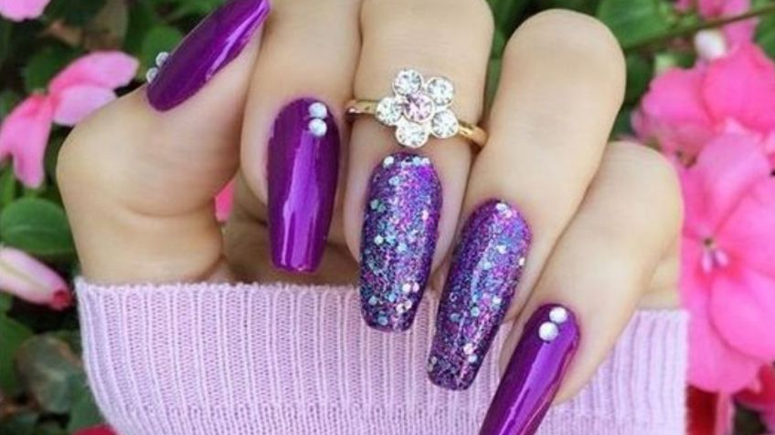 ¿Harta de la manicura convencional? Es momento de apostarle al violeta, el color de uñas que está imperando en las oficinas