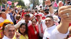 Xóchitl Gálvez es respaldada por el PRI y el PRD en el Monumento a la Revolución