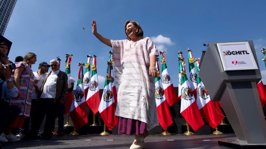 Xóchitl Gálvez reúne a miles de personas en el Monumento a la Revolución: "Se viene a servir"