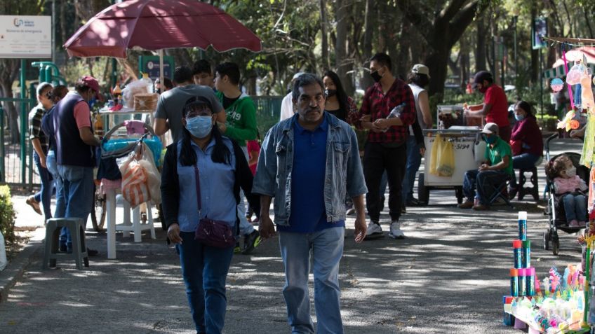 Encuentran a un hombre sin vida en una banca del Parque Los Venados, en la Benito Juárez