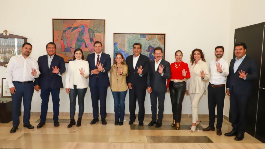 Encabeza Sergio Salomón encuentro a favor de la unidad por Puebla