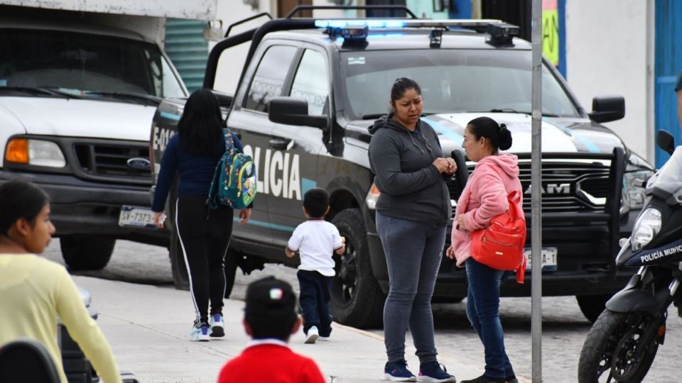 Muere niño dentro de una escuela primaria por impacto de bala