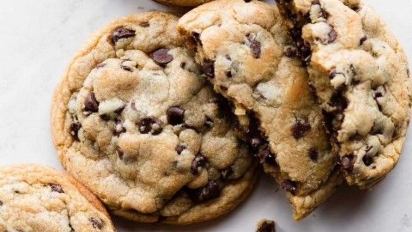 Prepara una ricas galletas de yogurt con chispas de chocolate y nueces en 8 minutos