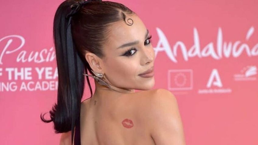 Danna Paola presume cintura con un ajustado vestido de corset desde España en los Latin Grammy