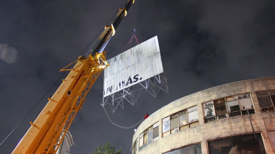 El retiro de medios publicitarios en azoteas también es para combatir la contaminación visual.