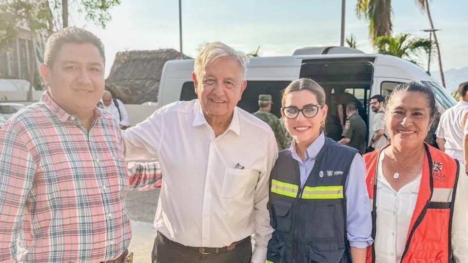 AMLO se encuentra con la gobernadora de Guerrero