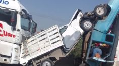 Fuerte accidente en Libramiento Noroeste moviliza a cuerpos de emergencia en García, Nuevo León