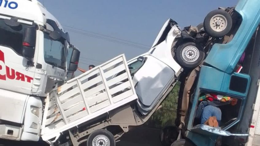 Fuerte accidente en Libramiento Noroeste moviliza a cuerpos de emergencia en García, Nuevo León