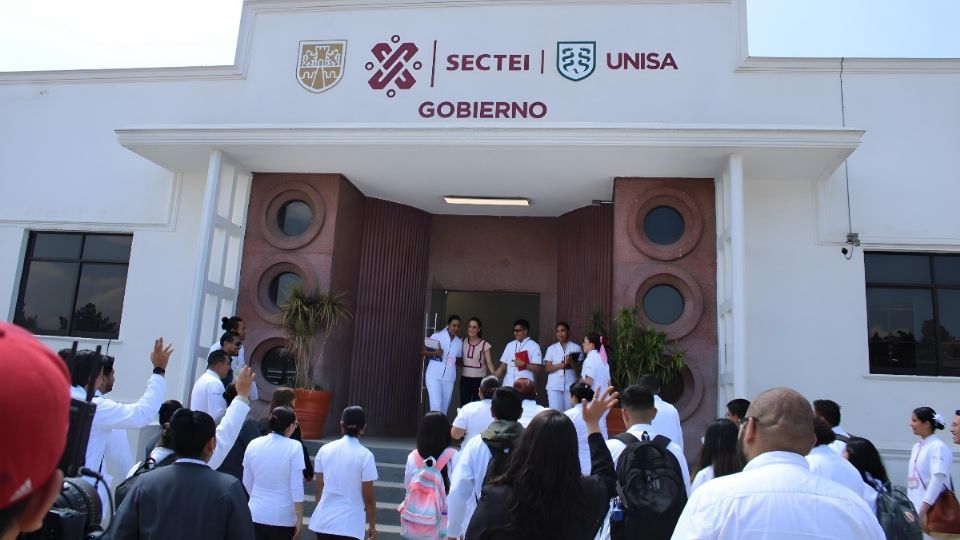 Más de 50 mil jóvenes estudian de manera gratuita en CDMX.