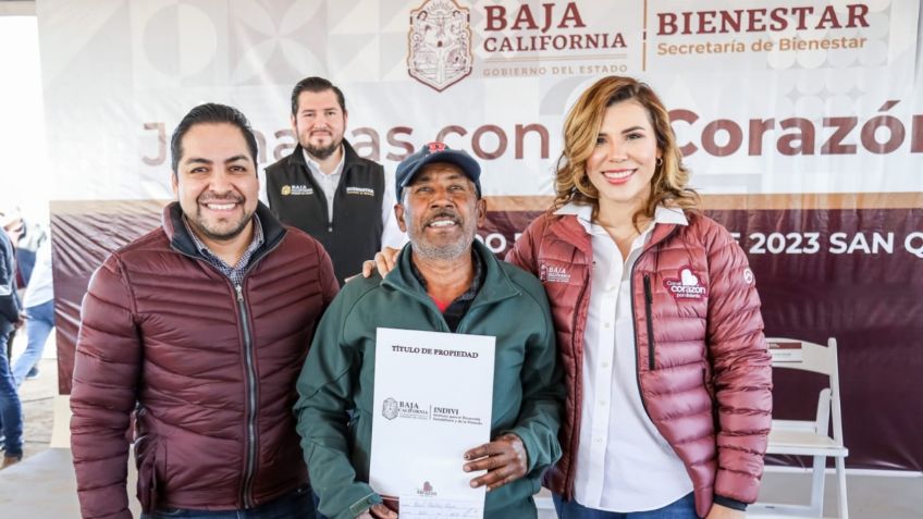 Gobierno de Baja California entrega 8 mil títulos de propiedad para certeza de las familias