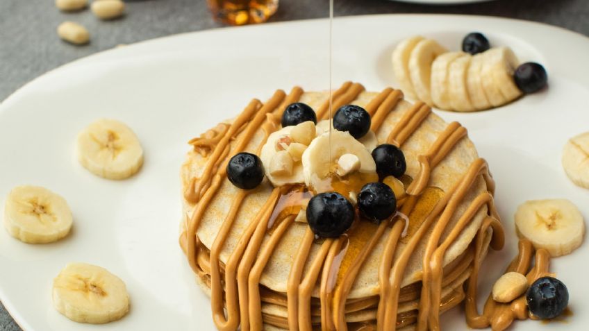 Hot cakes de plátano, el desayuno ideal para este fin de semana para las personas con diabetes