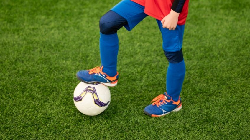 Niño murió jugando un partido de fútbol, sufrió golpe de calor