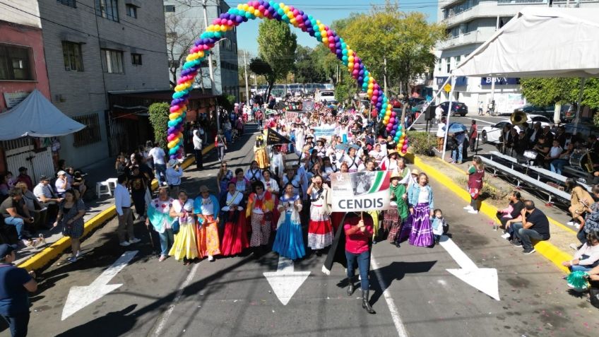 Evelyn Parra encabeza gran desfile en Venustiano Carranza para conmemorar el 113 Aniversario de la Revolución Mexicana