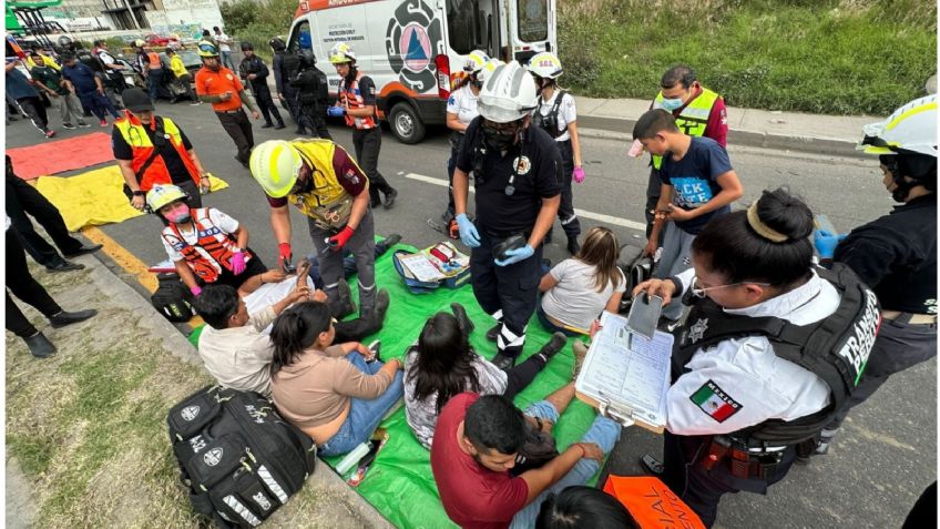 Fuerte accidente en la Carretera Federal a Tlaxcala deja 10 heridos, ¿hay afectaciones en la México-Puebla?