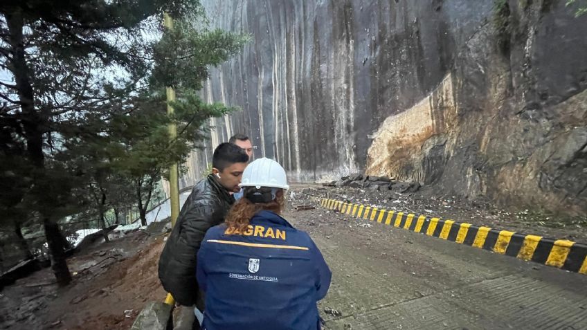 IMÁGENES FUERTES: graban el momento exacto en que tonelada de tierra y piedras aplastan a decenas de personas