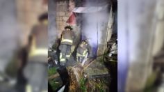 Rescatan a dos abuelitos de incendio en Cuajimalpa