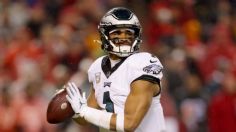 Los Eagles se impone 21-17 ante los Chiefs