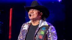 Lupe Esparza y los integrantes de Grupo Bronco rinden homenaje a Valentín Elizalde con “Vete ya” y así reaccionaron los fanáticos