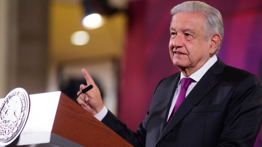 AMLO critica la elección de Javier Milei en Argentina y asegura que "en México no hay posibilidad para la derecha"