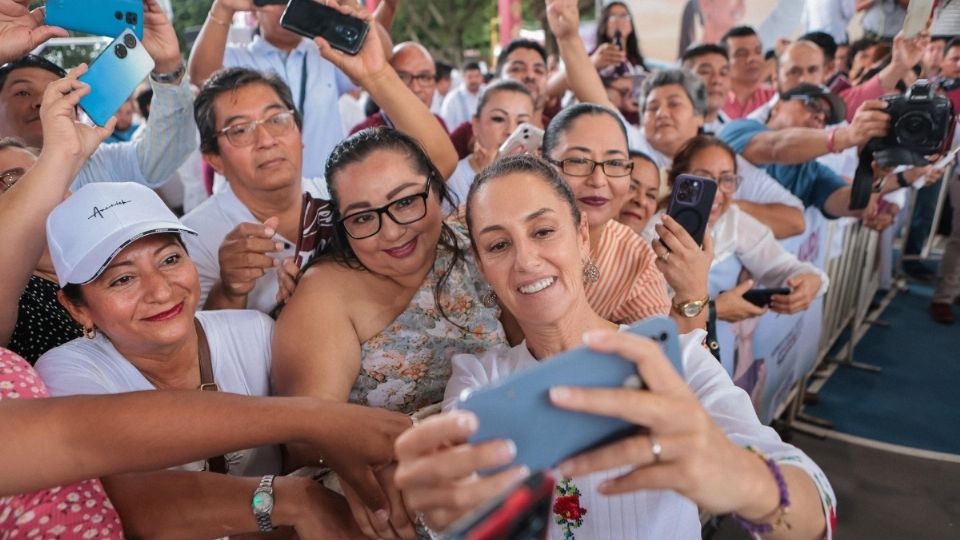 Sheinbaum se encuentra de visita en el municipio de Ángel R. Cabada, Veracruz.