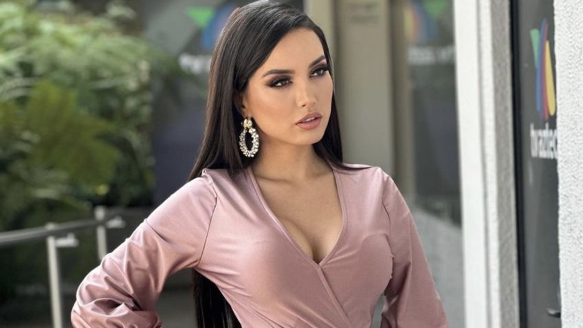 Martha Briano posó con un mini vestido fucsia y derrochó estilo en Instagram