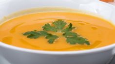 Consiéntete en esta temporada de frío: prepara una rica sopa vegana