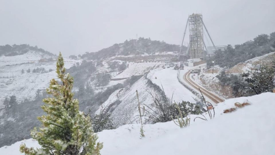 El temporal ha provocado nevadas en zonas serranas al norte del país.