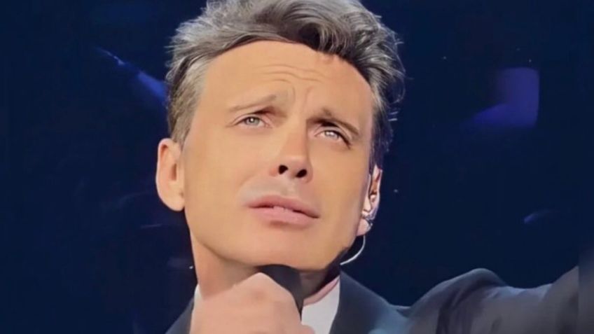 Fanáticos de Luis Miguel terminan decepcionados; cantó mal una hora y nunca prendieron las pantallas de la Arena: VIDEO