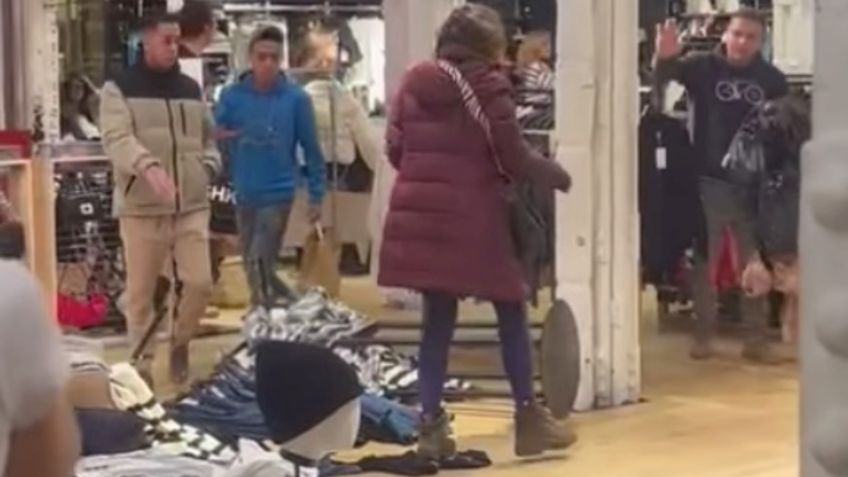 VIDEO: clienta pierde el control y destruye toda una tienda de ropa