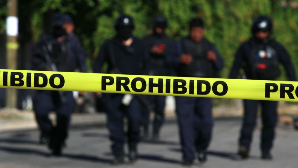 Entre seis asaltan a un peatón en Iztapalapa