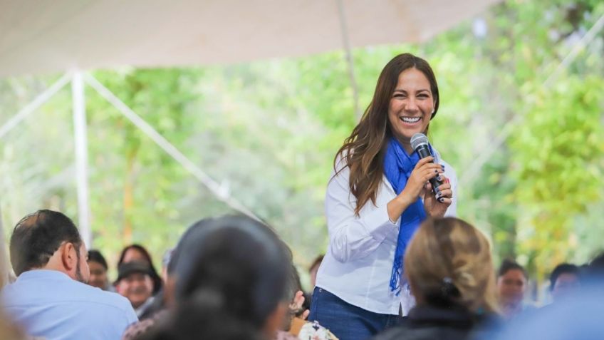 Libia Dennise inicia recorrido por municipios en Santa Catarina y Atarjea