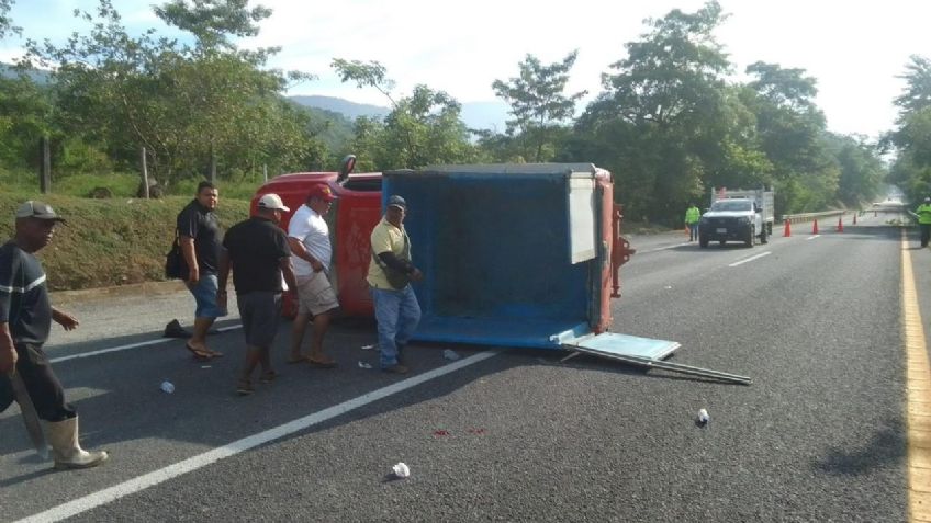 Una volcadura en Chiapas deja un saldo de 18 migrantes chinos lesionados