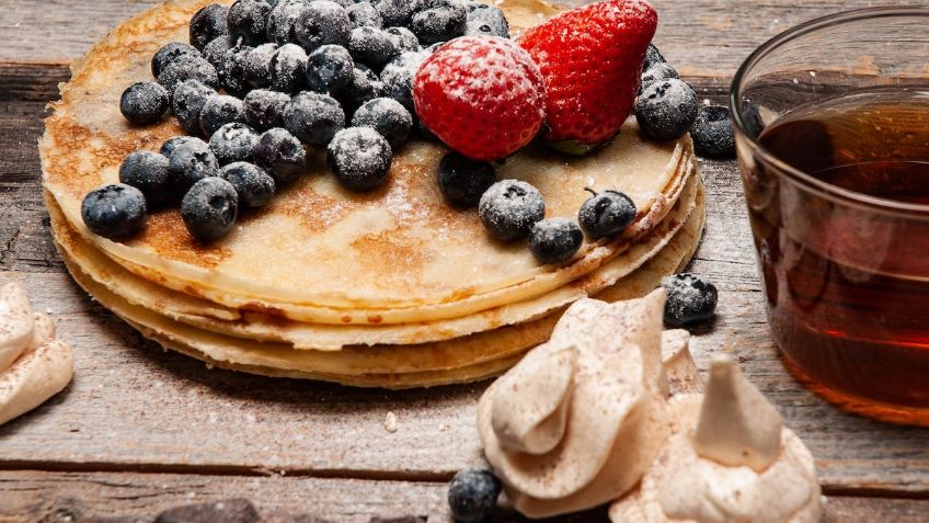 La saludable y fácil RECETA de hot cakes de avena que te llenará de energía este 29 de noviembre