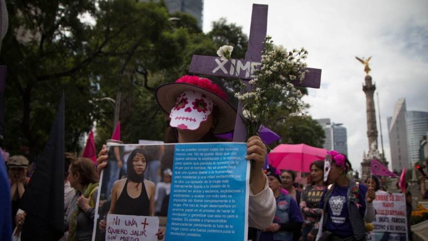 Caos vial en el Centro Histórico por "Marcha de Día de Muertas"