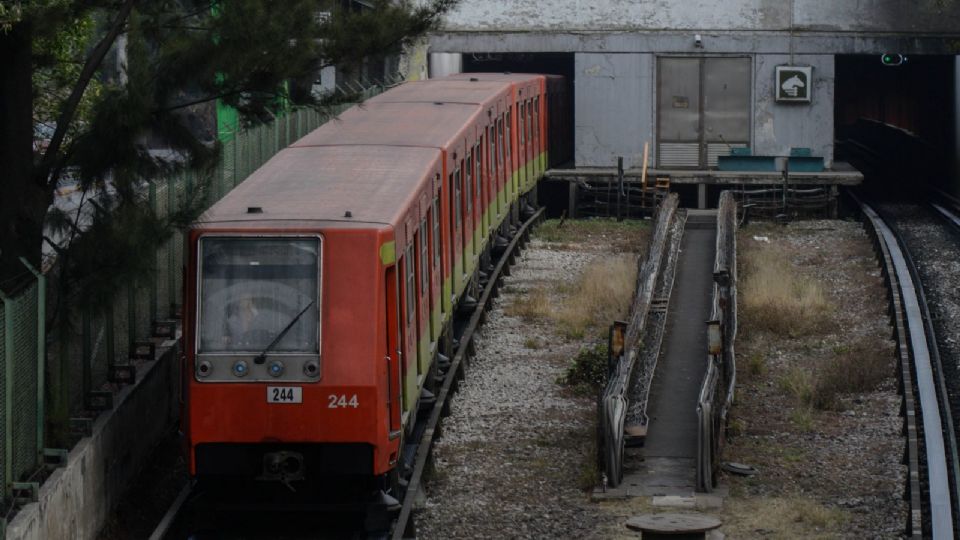 De acuerdo con usuarios del Metro, hay importantes retrasos en la Línea 3.