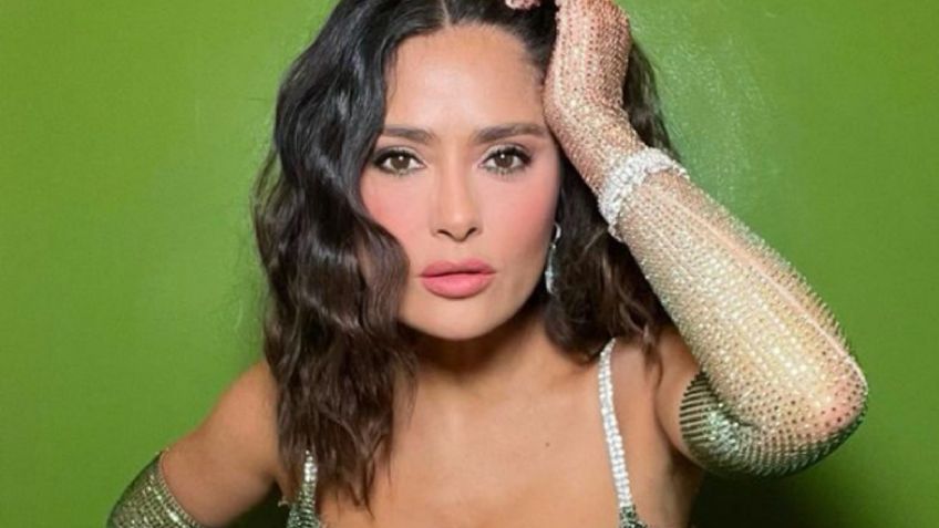 ¡Diosa!, Salma Hayek se luce en entallado vestido dorado de lentejuelas y rompió las redes